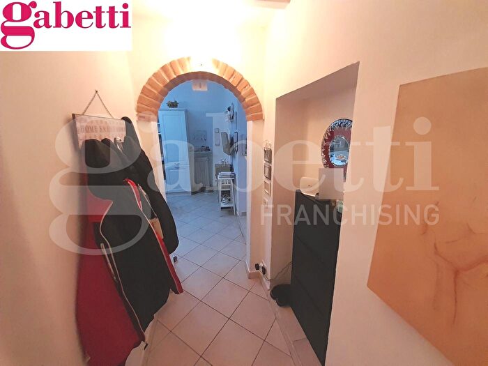 Appartamento con 5 locali in vendita in Colle Di Val DElsa