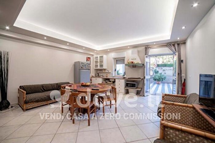 Appartamento bilocale in vendita in Via Torrerossa, Fiumefreddo Di Sicilia