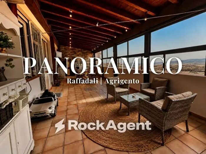 Appartamento quadrilocale in vendita in Via Porta Palermo, Raffadali