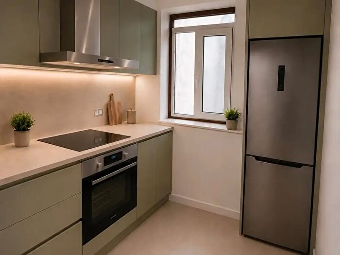 Appartamento quadrilocale in affitto in Via Francesco Maggiore Perni, Palermo