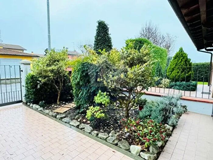 Casa quadrilocale in vendita in Via Bagnara N°, Cremona