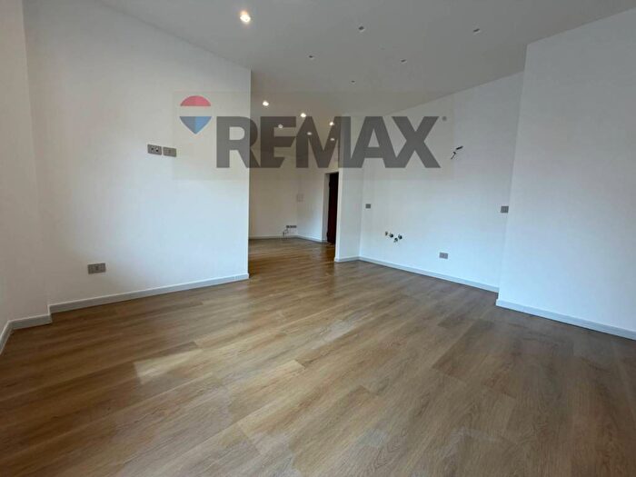 Appartamento trilocale in affitto in Viale Colli Aminei, Colli Aminei Capodimonte, Napoli