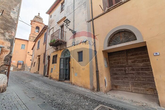 Case in Vendita e in Affitto - 3