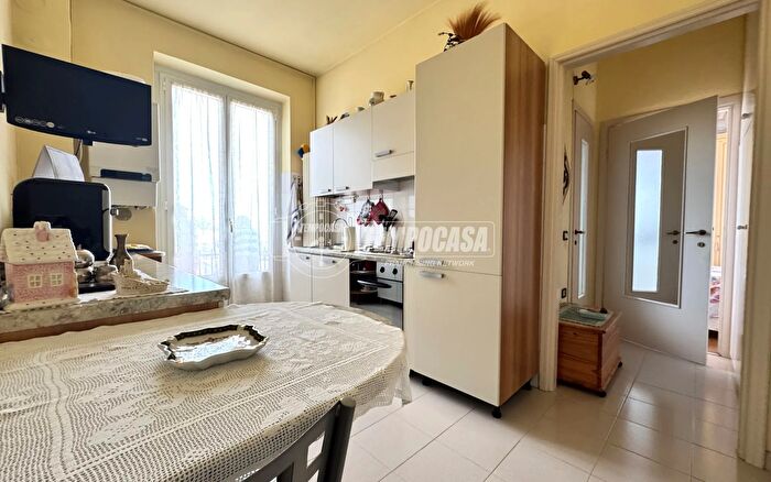 Appartamento bilocale in vendita in Via Pollone, Biella