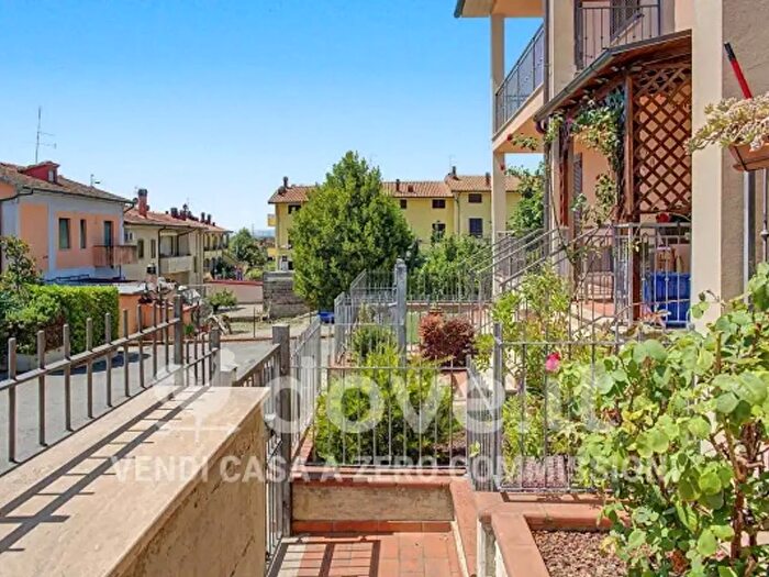 Appartamento trilocale in vendita in Località Ripa di Olmo, Arezzo