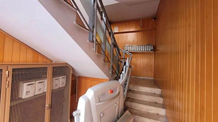 Case in Vendita e in Affitto - 3