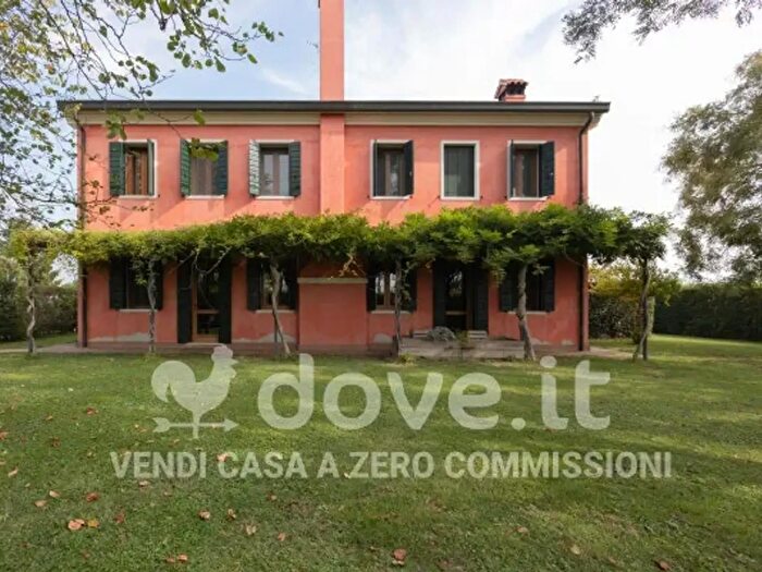 Casa con 6 locali in vendita in Via Gelsi, Piove Di Sacco