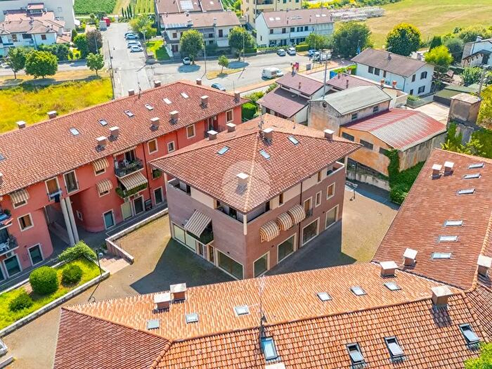 Appartamento bilocale in vendita in Via Fontana, Lavagno