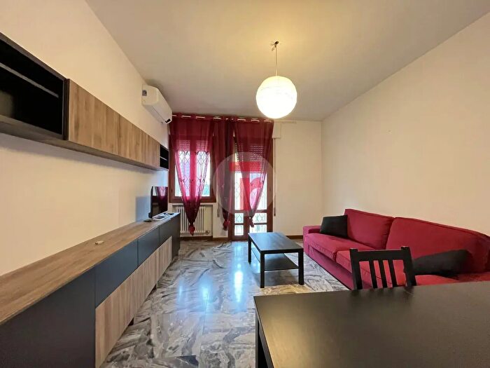 Appartamento trilocale in vendita in Via Gerolamo Induno, Padova