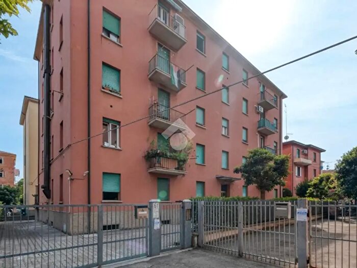 Appartamento trilocale in vendita in Via Antonio Bondi, Bologna