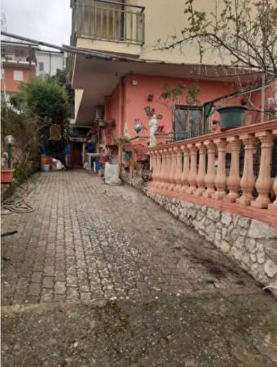 Appartamento quadrilocale in vendita in Via Leonardo da Vinci, Mendicino