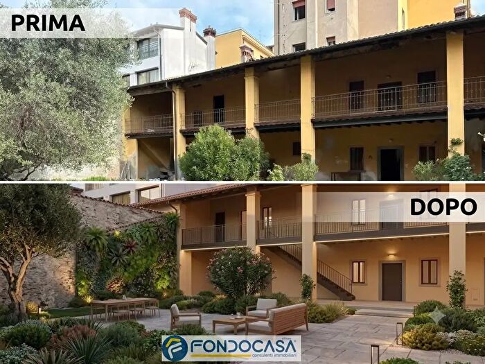 Casa con 12 locali in vendita in Via Novembre, Cazzago San Martino