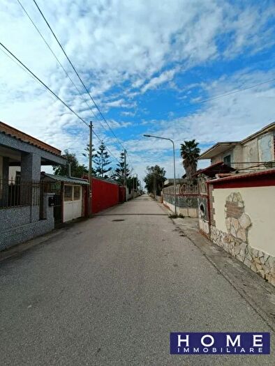 Casa con 5 locali in vendita in Castel Volturno