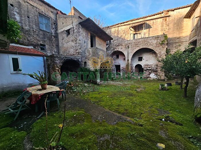 Casa con 5 locali in vendita in Via Togliatti, Pastorano