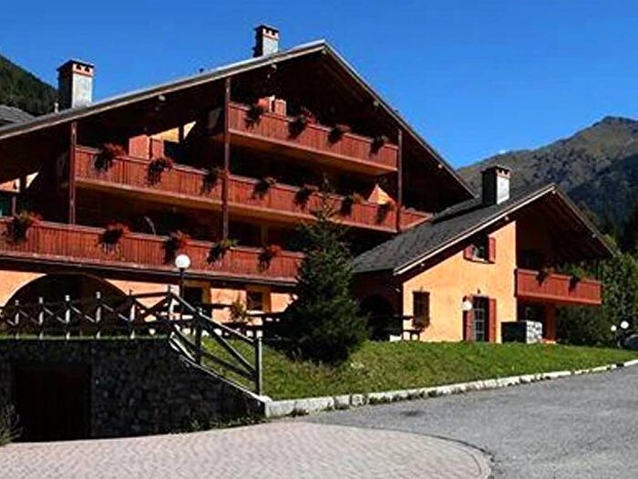 Appartamento bilocale in affitto in Via Ettore Calvelli, Centro, Ponte di Legno