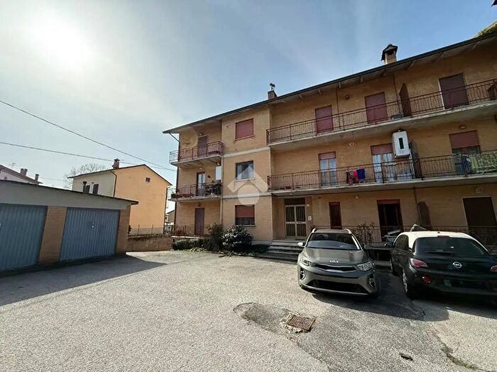 Appartamento con 5 locali in vendita in Via Umbria, Gubbio