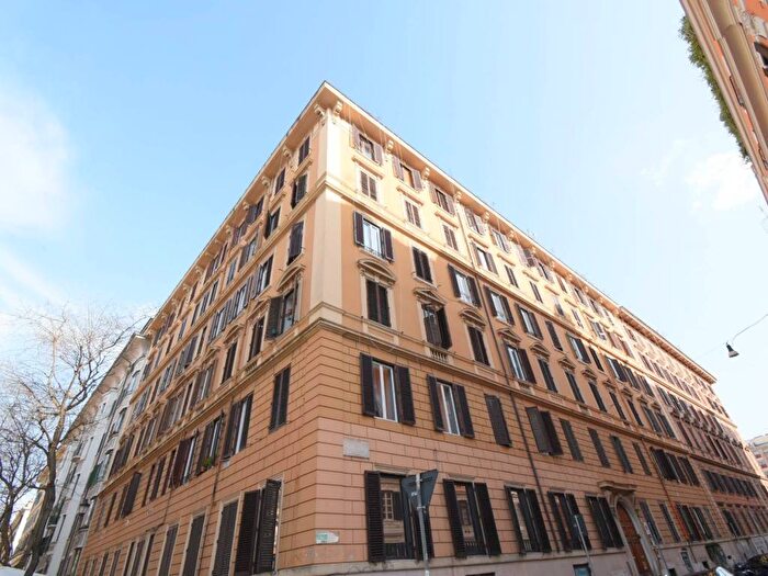 Appartamento monolocale in affitto in Via Caio Mario, Prati, Roma