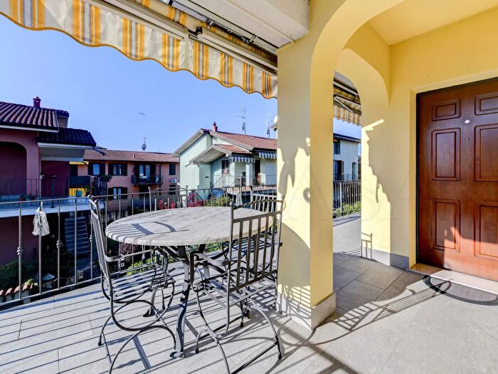 Appartamento trilocale in vendita in Via Arturo Benedetti Michelangeli Snc, Rodengo Saiano