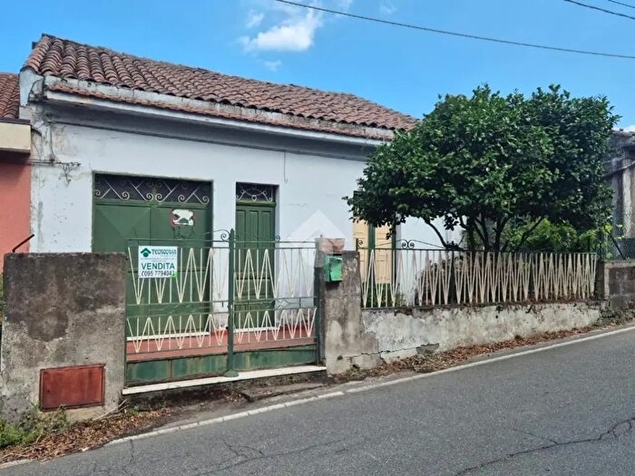 Casa trilocale in vendita in Via Giuseppe Mazzini, Milo