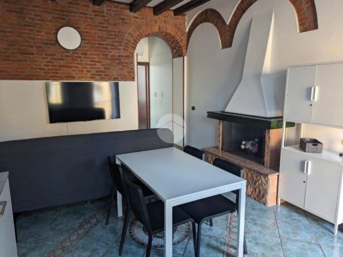 Appartamento bilocale in affitto in Via Carlo Imbonati, Dergano, Milano