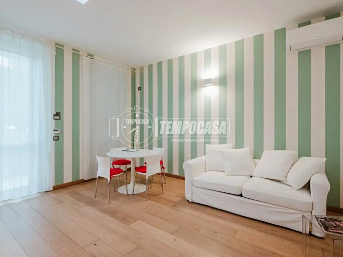 Appartamento monolocale in vendita in Via Timavo, Milano