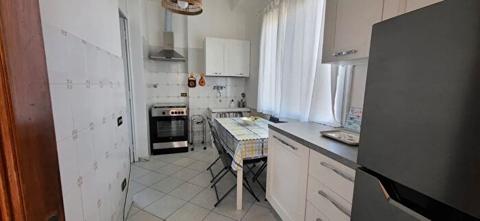 Appartamento bilocale in affitto in Massa