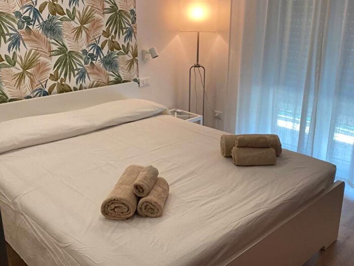 Appartamento bilocale in affitto in Viale Santa Panagia, Santa Panagia Teracati, Siracusa