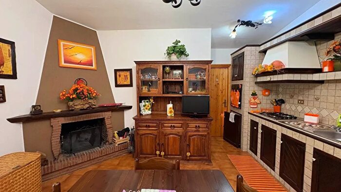 Appartamento trilocale in vendita in Piglio, Piglio