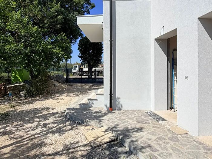 Appartamento trilocale in vendita in Via Bruscolini, Pesaro