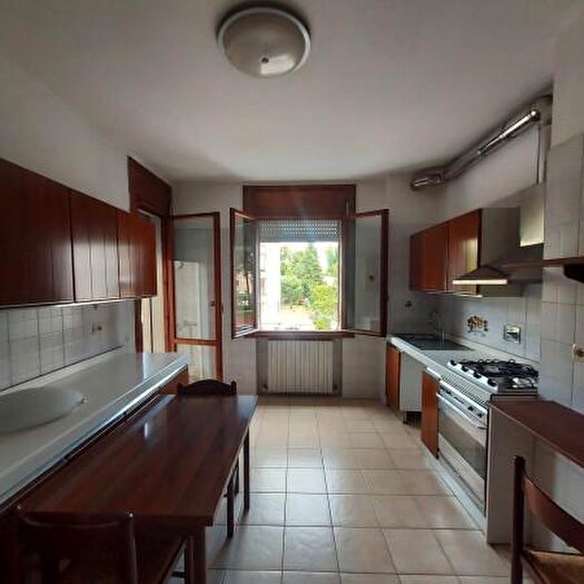 Appartamento trilocale in vendita in Reggio Emilia