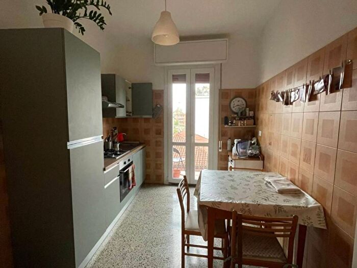Appartamento trilocale in affitto in Via Giuseppe Massarenti, Massarenti, Bologna