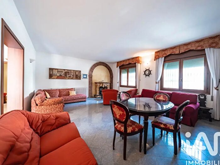 Appartamento trilocale in vendita in Via Giacomo Matteotti, Frassinelle Polesine