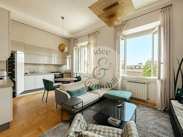 Appartamento quadrilocale in affitto in Via Gino Capponi, San Marco SS Annunziata, Firenze