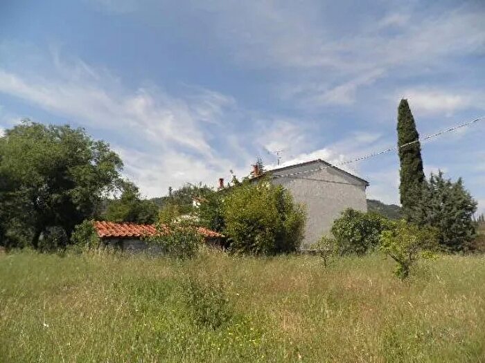 Casa con 8 locali in vendita in Chianni