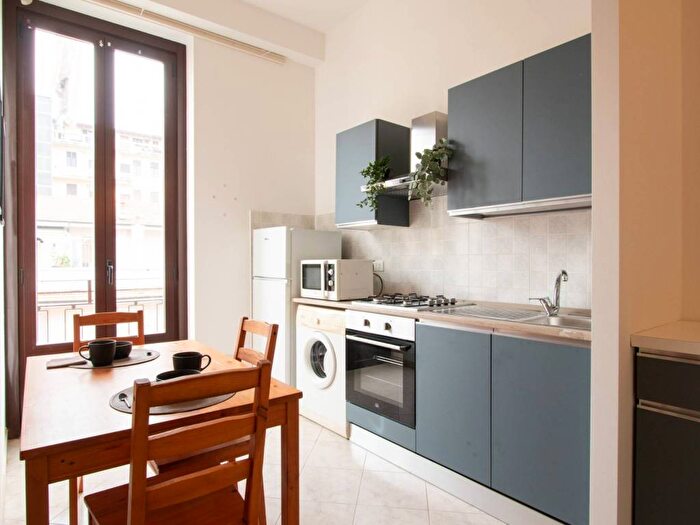 Appartamento trilocale in affitto in Via Francesco Brioschi, Pezzotti Meda, Milano
