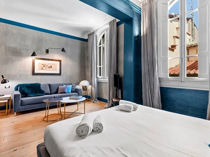 Appartamento con 7 locali in vendita in Firenze
