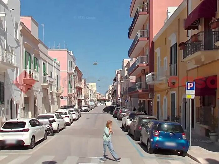 Appartamento quadrilocale in vendita in Zona Centrale, Monopoli