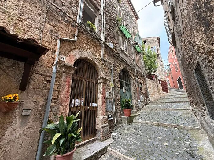 Appartamento con 7 locali in vendita in Ferentino