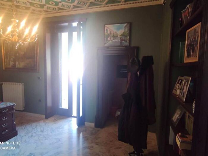 Appartamento con 5 locali in affitto in montella, Airola