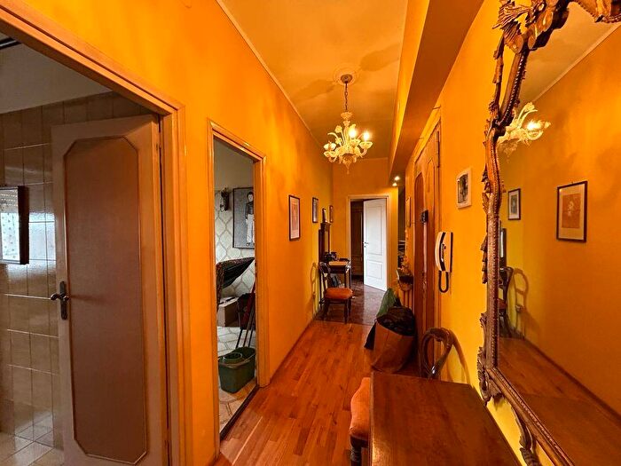 Appartamento trilocale in affitto in Via Castelmaraldo, Centro Storico, Modena