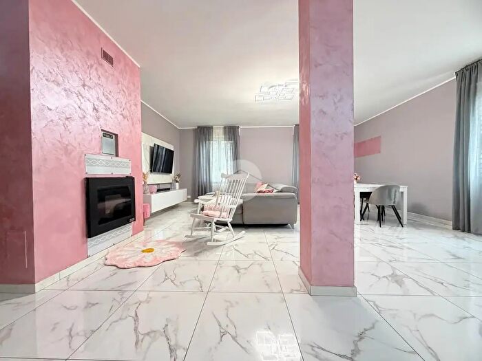 Appartamento con 5 locali in vendita in Via Giovanni XXIII, Dello