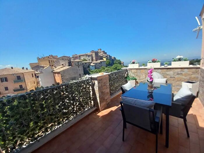 Appartamento trilocale in vendita in Viale Umberto I, San Polo Dei Cavalieri