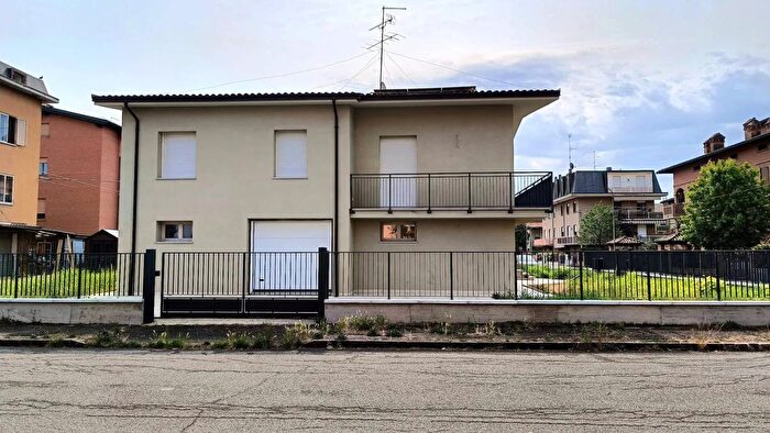 Case in Vendita e in Affitto - 2