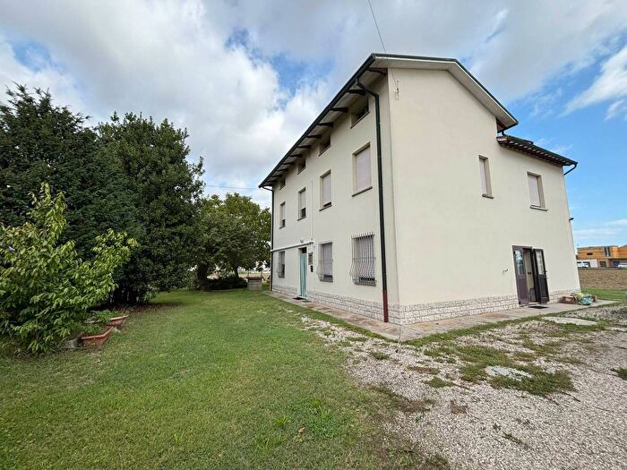 Casa con 6 locali in vendita in San Pietro in Vincoli San Pietro in Campiano, Ravenna