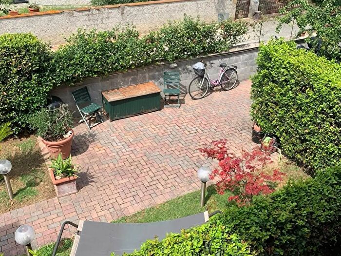 Appartamento con 5 locali in vendita in Pontedera