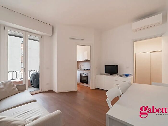 Appartamento bilocale in vendita in Via Savona, Milano