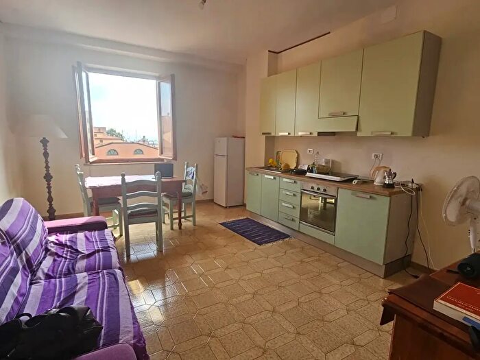 Appartamento quadrilocale in vendita in Via Traversa, Rio
