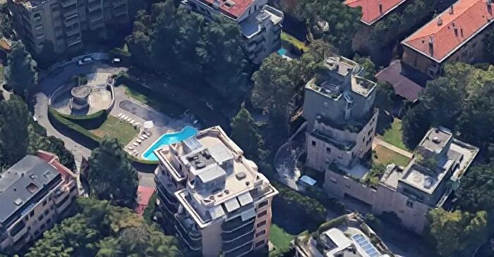 Appartamento con 5 locali in affitto in Via Federico Tesio, Milano