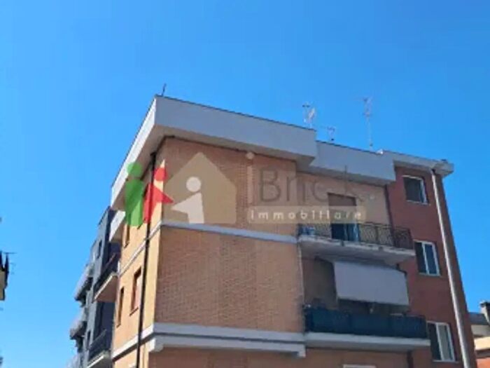 Appartamento trilocale in vendita in Via Lombardia, Nettuno