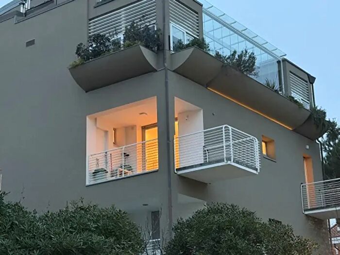 Appartamento trilocale in affitto in Riccione